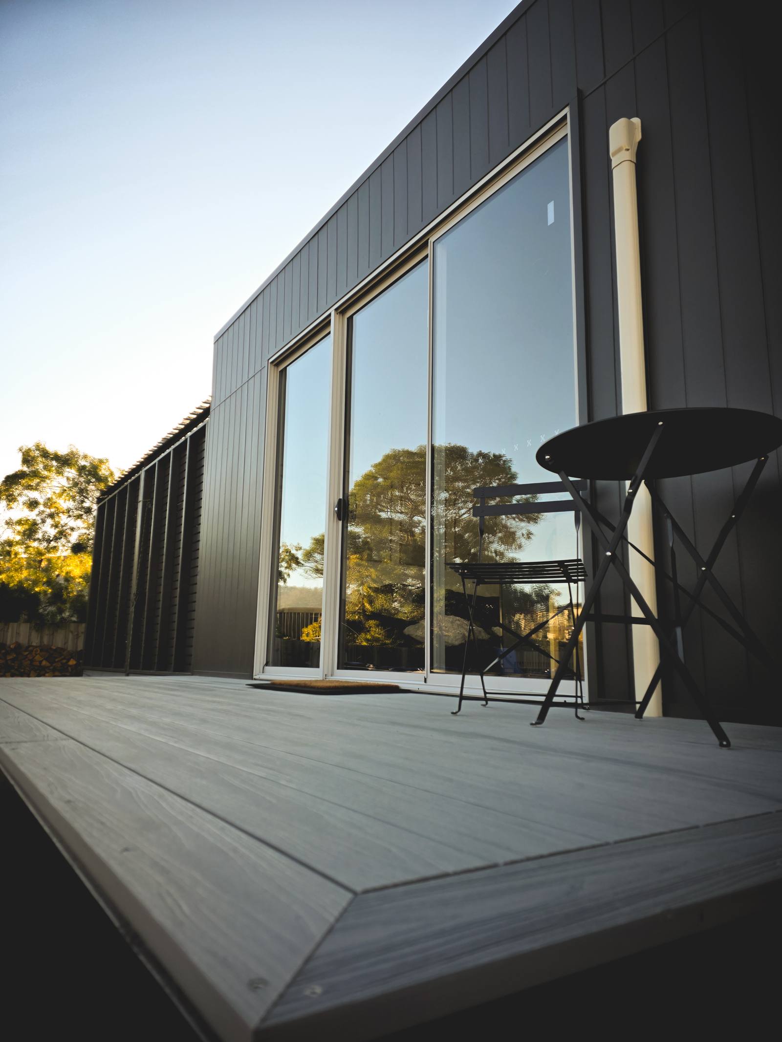 Seven Mile Beach deck and cladding close-up